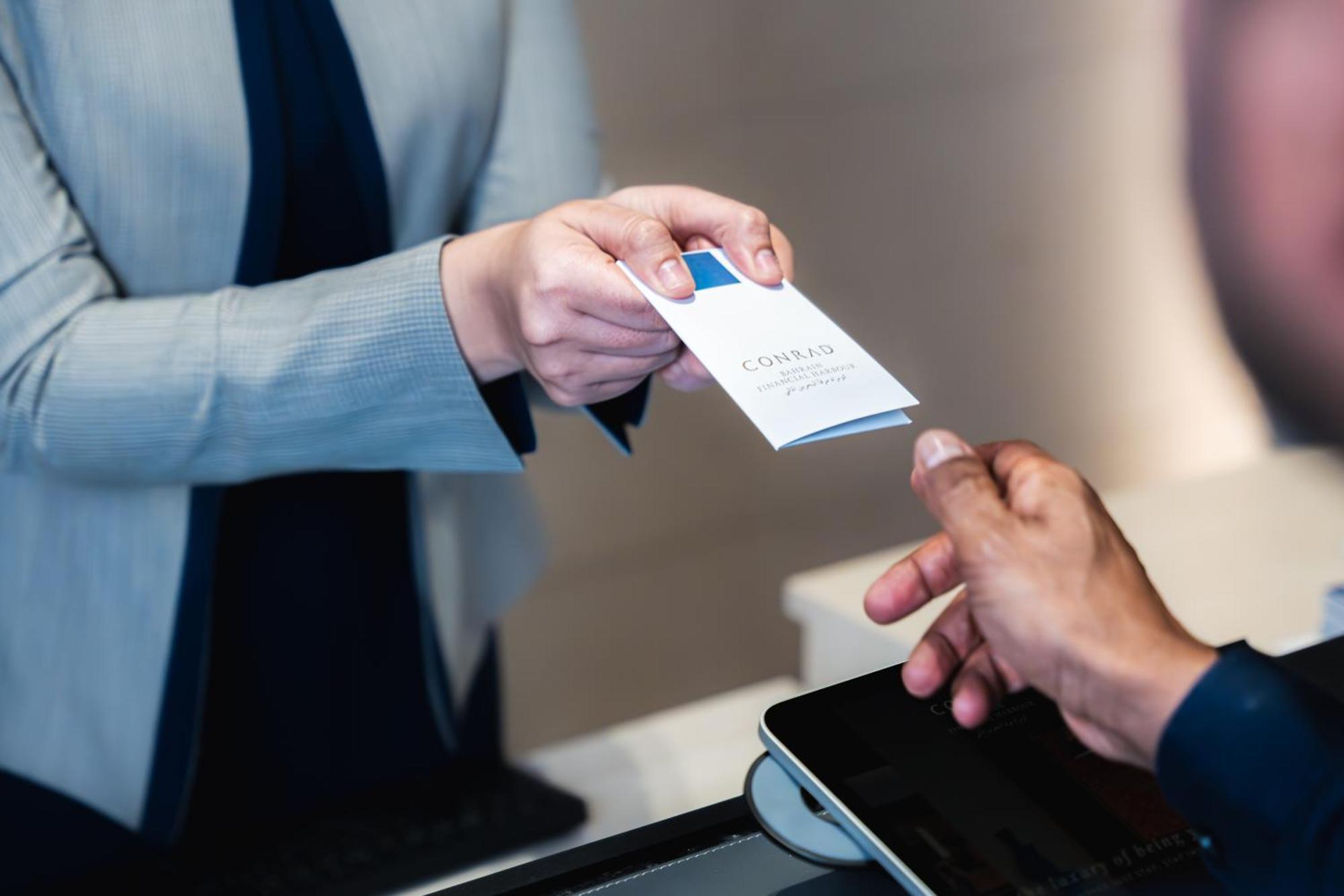 ホテル Conrad Bahrain Financial Harbour マナーマ エクステリア 写真