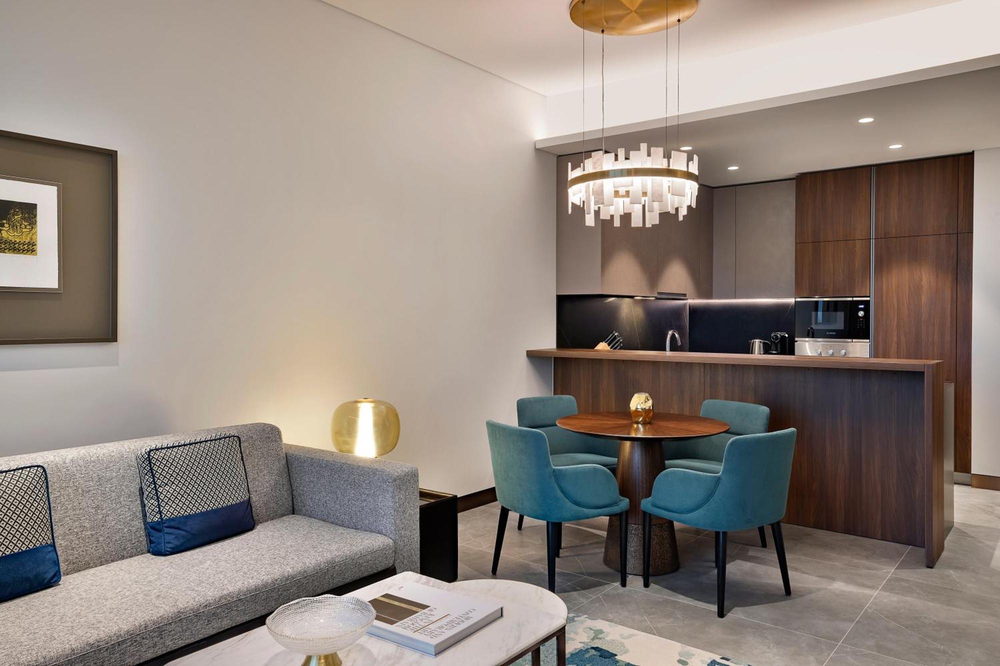 ホテル Conrad Bahrain Financial Harbour マナーマ 部屋 写真